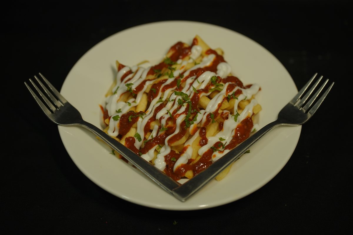 Loaded Molten Cheese Fries by Peppi